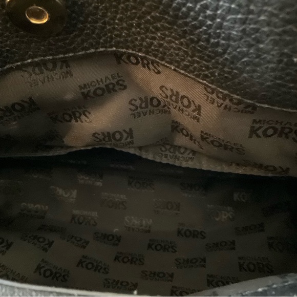 Excellent Michael Kors Hamilton Pebble Leather Shoulder/Satchel Handbag - Picture 11 of 13